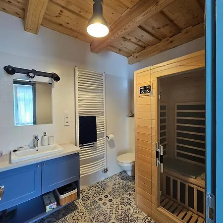 Papoula Vendeghaz - شقة