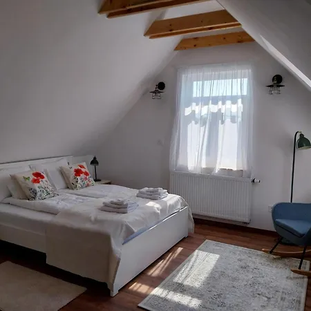 Papoula Vendeghaz - Köveskál